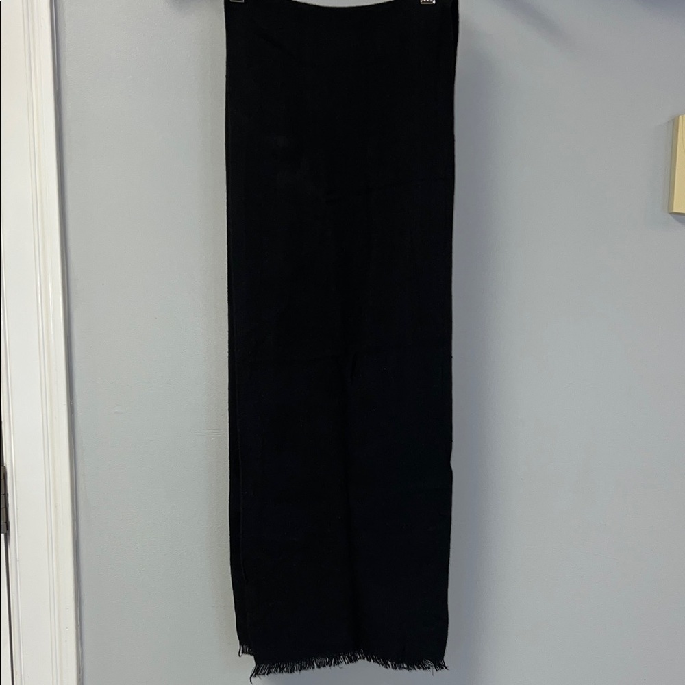 Van Heusen Classic Black Scarf Unisex
